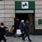 Lloyds mengalihkan pekerjaan TI terampil dari Inggris ke India, lapor FT